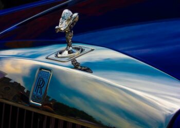 Από την επίδειξη ισχύος στη νοσταλγία της υπεροχής  