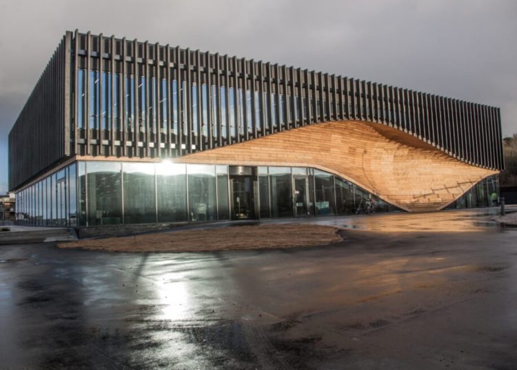 Klimatorium, ένα κτήριο που μοιάζει να κυματίζει