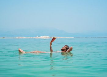 10 βιβλία για ένα υπέροχο καλοκαίρι
