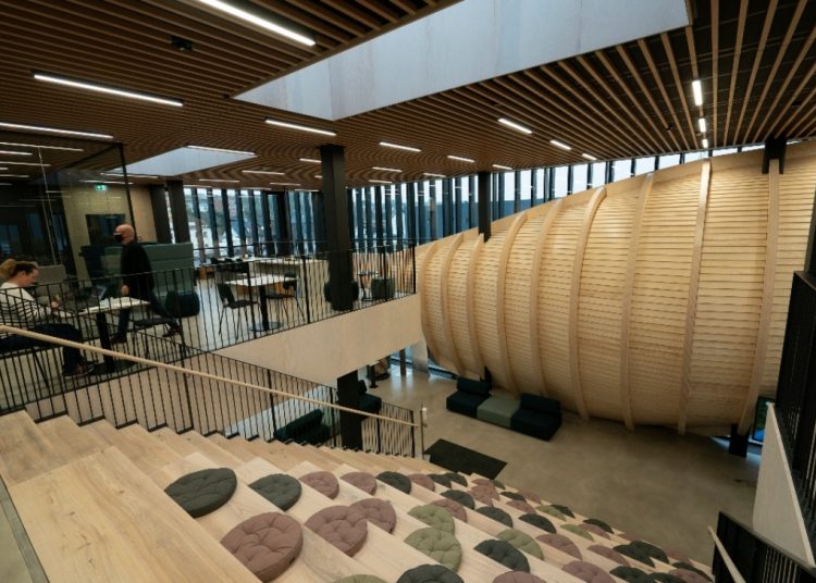 Klimatorium, ένα κτήριο που μοιάζει να κυματίζει