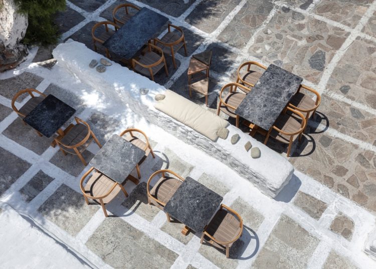 Αυτό το καφέ στη Μύκονο είναι το ελληνικό καλοκαίρι