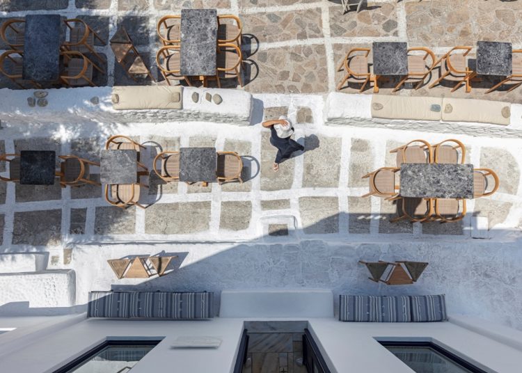 Αυτό το καφέ στη Μύκονο είναι το ελληνικό καλοκαίρι