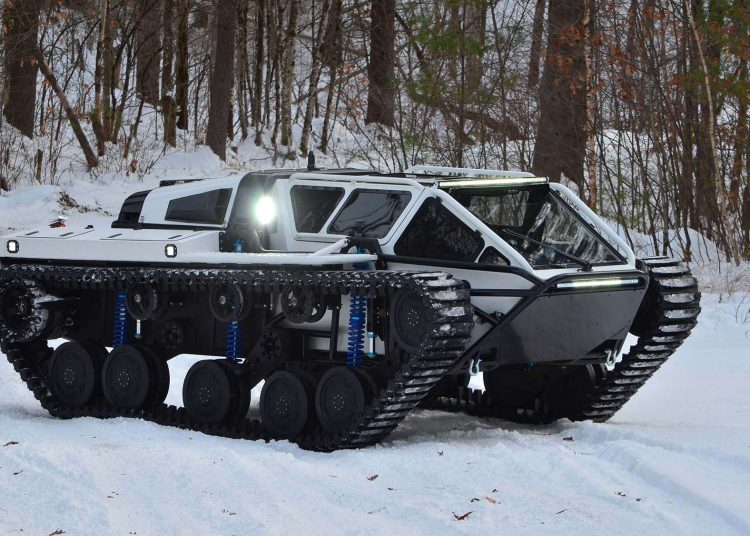 Έχω και τανκ, πάμε μια βόλτα;