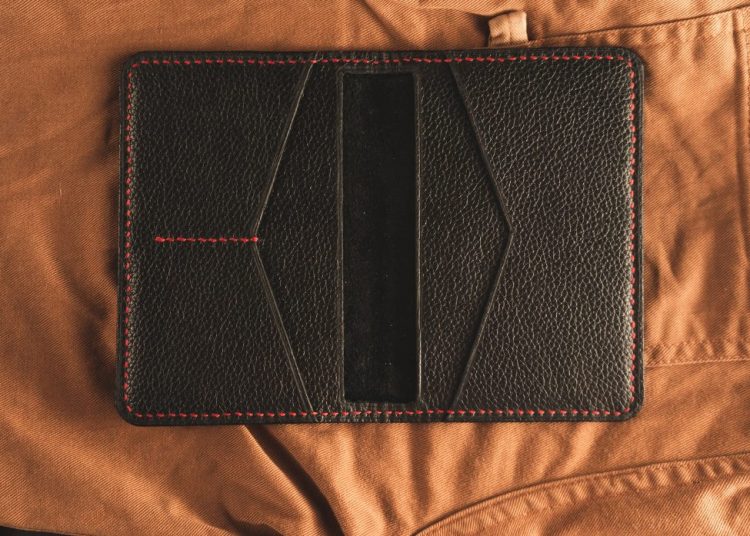 Τα thin πορτοφόλια είναι in