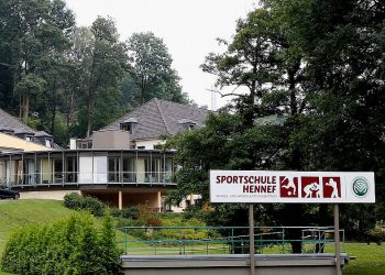 Μέσα στη Σχολή της Κολονίας