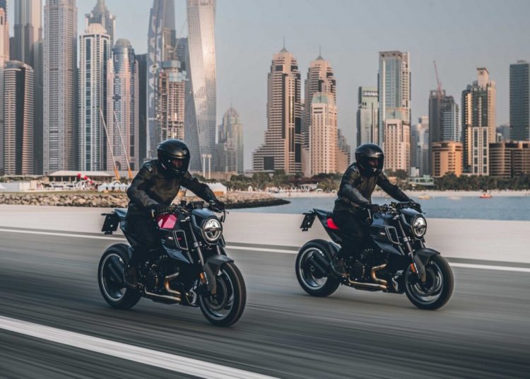 Πυρ και κίνηση