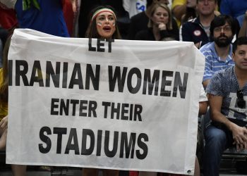Αφήστε τις Ιρανές να μπουν στα γήπεδα