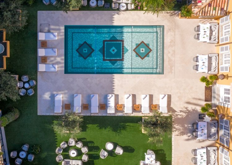 Μια κουκουβάγια στο Σεν Τροπέ