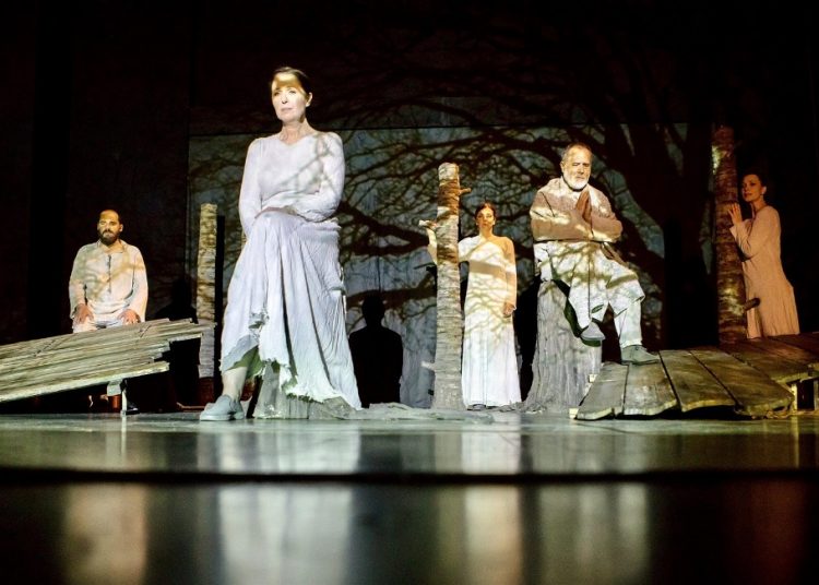 Είδαμε την «Ασκητική» και νιώσαμε τη μεταφυσική αγωνία του Καζαντζάκη