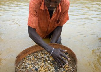 Ματωμένα διαμάντια: Η αληθινή ιστορία