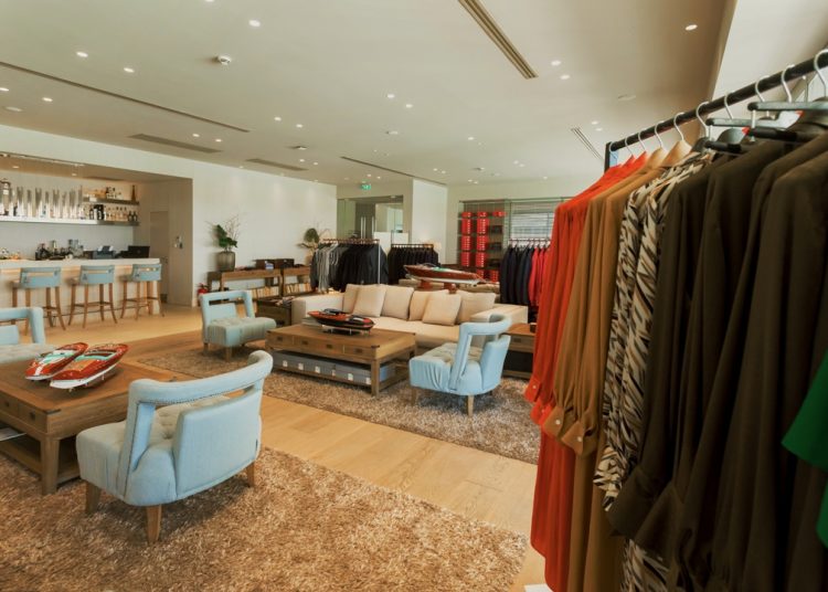 Η νέα κολεξιόν Kiton κάνει πρεμιέρα στο Sani Resort