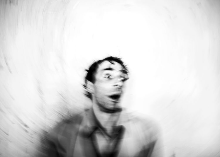 Είδαμε τον «Ξένο» του Αλμπέρ Καμύ