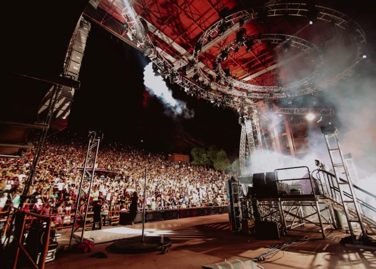 9 νέα άλμπουμ που θα σώσουν το ροκ