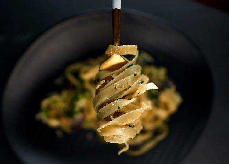 Το κόλπο που κάνει τέλεια τα ζυμαρικά φούρνου