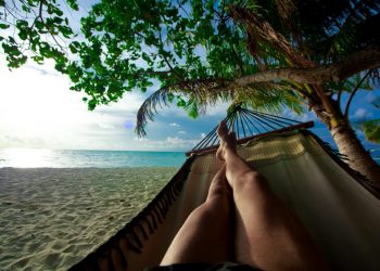 Ωδή στην τεμπελιά! 8 λόγοι για να μην κάνετε απολύτως τίποτα