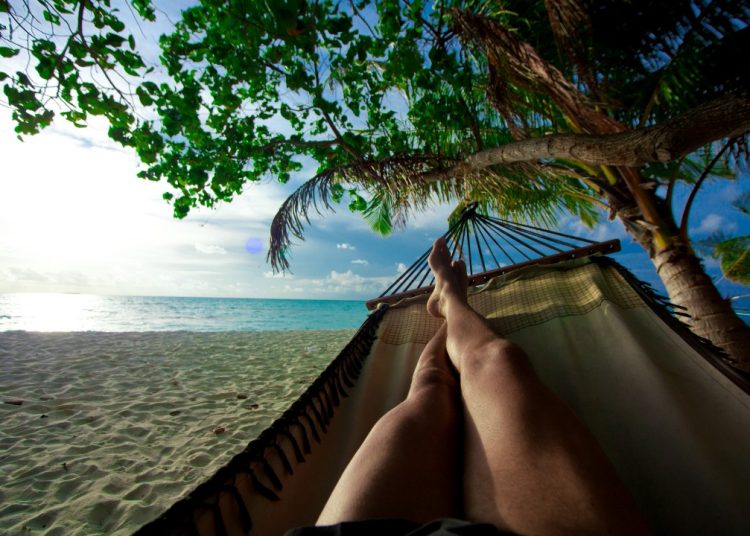 Ωδή στην τεμπελιά! 8 λόγοι για να μην κάνετε απολύτως τίποτα