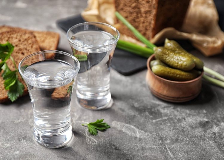 4 πράγματα που πρέπει να ξέρετε για το τσίπουρο