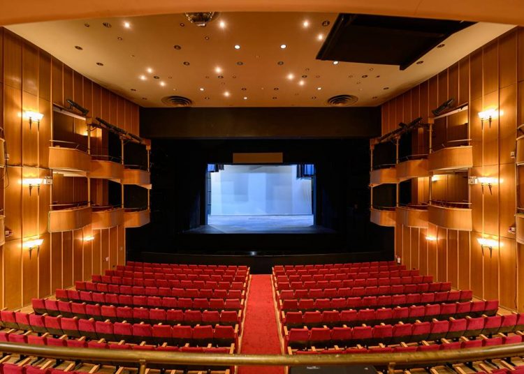 Πληθωρικό και πολυσυλλεκτικό το φετινό πρόγραμμα του Ολύμπια