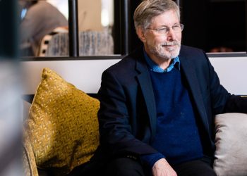 Ο κορυφαίος Ψυχίατρος και καθηγητής του Χάρβαρντ Dr. Bessel Van der Kolk έρχεται στην Αθήνα