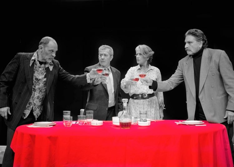 Είδαμε τον «Φονιά» στο Θέατρο Βικτώρια