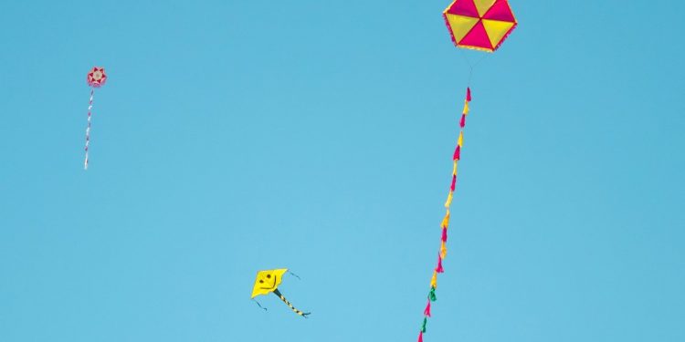 Χαρταετός: η ιστορία, το έθιμο, οι συμβολισμοί