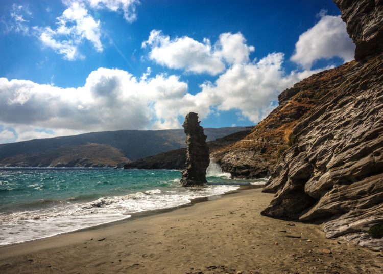 Η αρχοντική και εκλεκτική Άνδρος