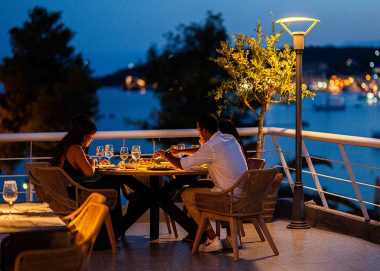 Riviera: Νέα άφιξη στο Πόρτο Χέλι