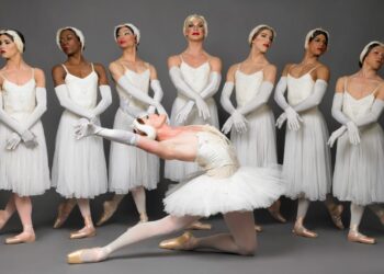 Οι Trocks ξανά στην Ελλάδα, με άγριες διαθέσεις