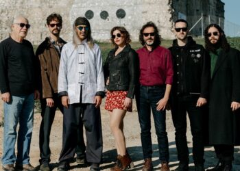 Οι Χαΐνηδες σε μια μοναδική βραδιά στο θέατρο Βράχων