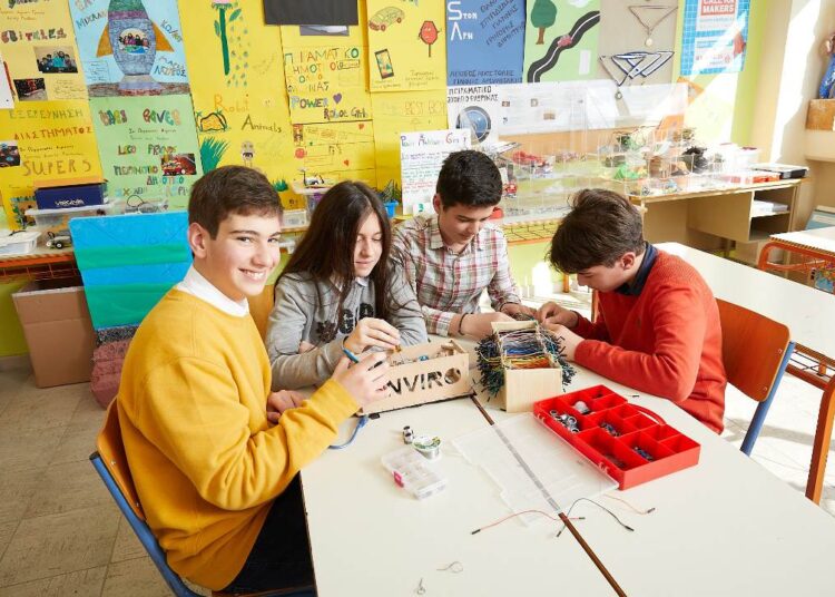 Εκπαίδευση STEAM: μια προσέγγιση που συνδέει τη μάθηση με πραγματικές εφαρμογές 