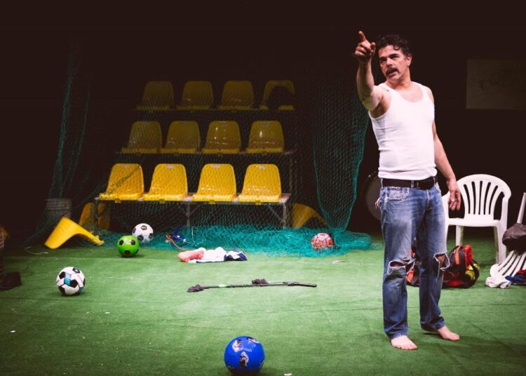 Football – Το παιχνίδι της ανθρωπότητας