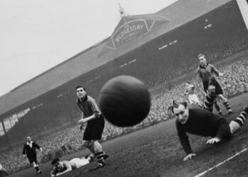 Οι πιο αστείοι και εμβληματικοί ποδοσφαιρικοί αγώνες στην ιστορία