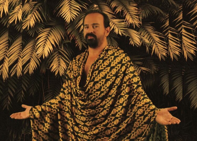 O Monsieur Minimal στις πιο ατμοσφαιρικές ταράτσες