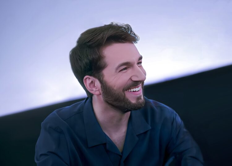 Ο Θοδωρής Βουτσικάκης στον Κήπο του Μεγάρου