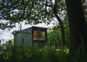 Οι διακοπές της σιωπής