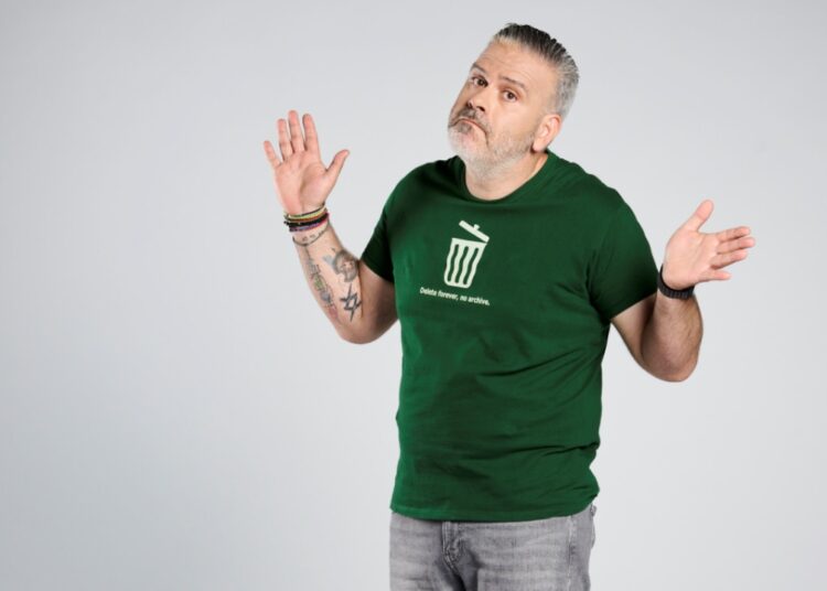 O αγαπημένος κωμικός της Κύπρου ξανά στην Ελλάδα