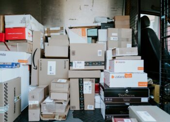 Τα ψώνια βλάπτουν σοβαρά το περιβάλλον: Πώς να κάνουμε Online shopping με καθαρή συνείδηση