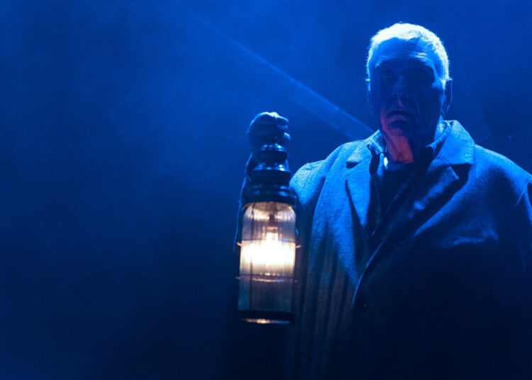 «Ο Σταθμάρχης»:  Όταν ο τρόμος γίνεται υπαρξιακή εμπειρία