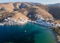 Τήνος: Ραστώνη, τέχνη και κατάνυξη